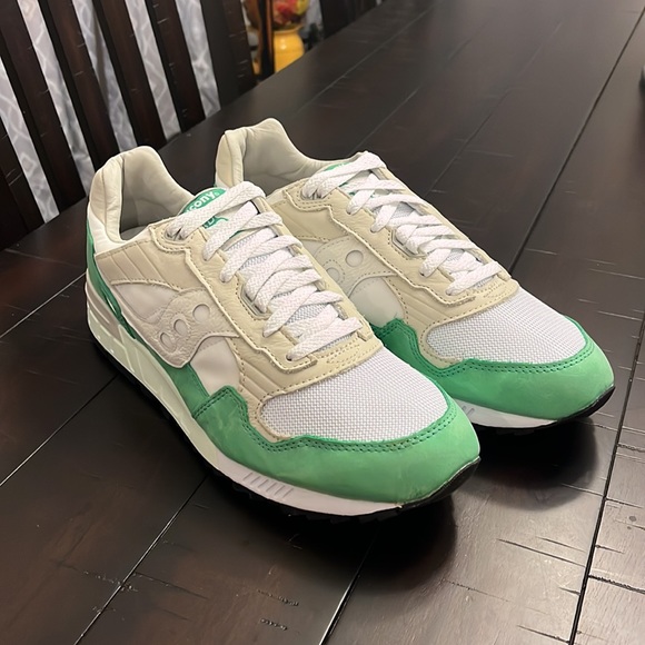 Saucony Shadow 5000 shoes sneakers new S70667-1 men’s sizes green white grey - Picture 1 of 12
